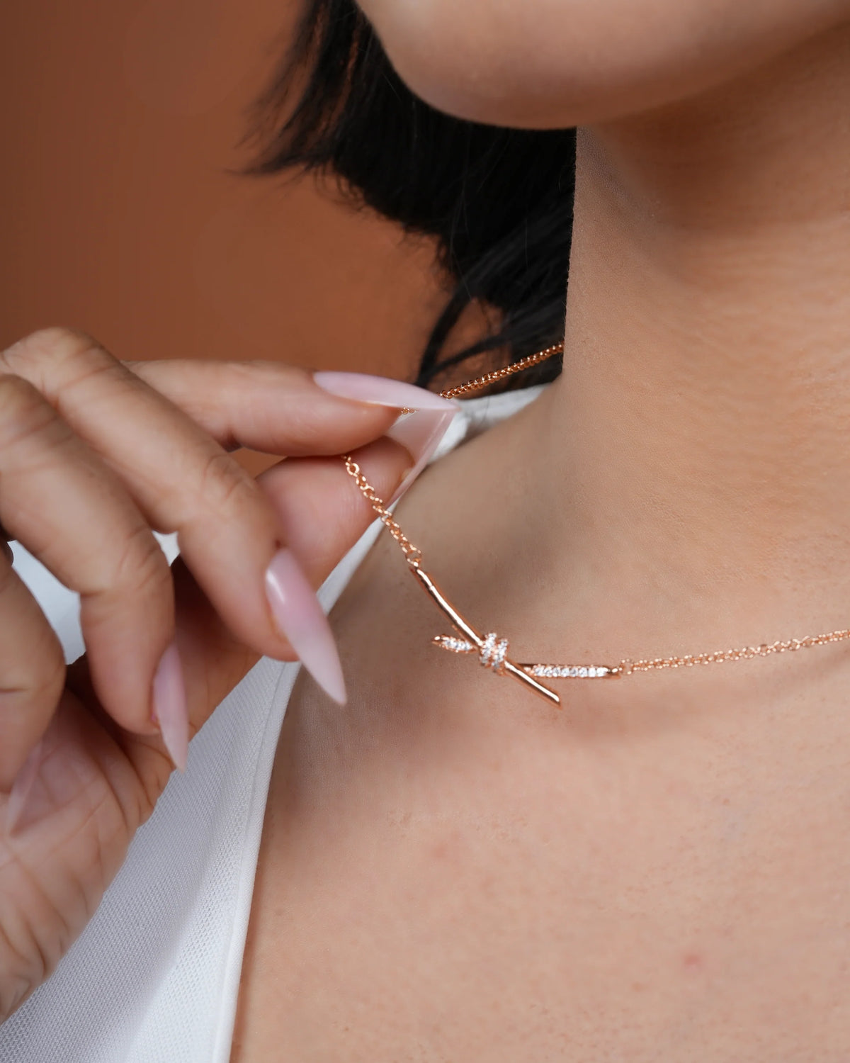 Diamond Knot Necklace - Elegant Fine Jewelry