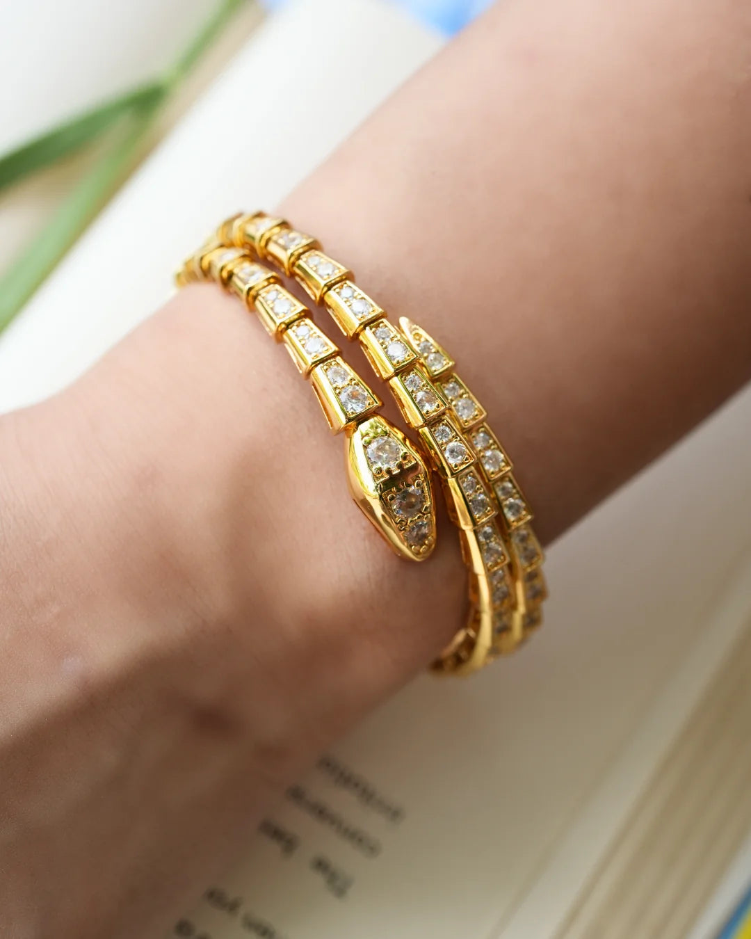 Aurelia Serpenti Snake Design Bracelet - Elegant Gold Jewelry