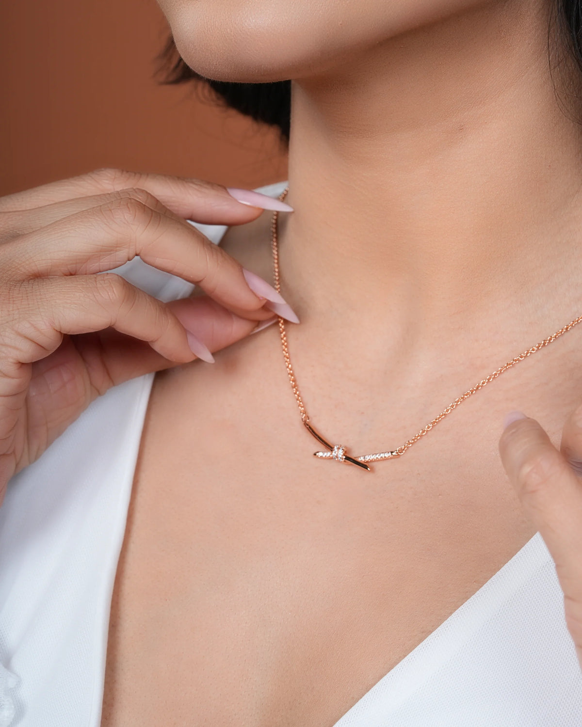 Diamond Knot Necklace - Elegant Fine Jewelry