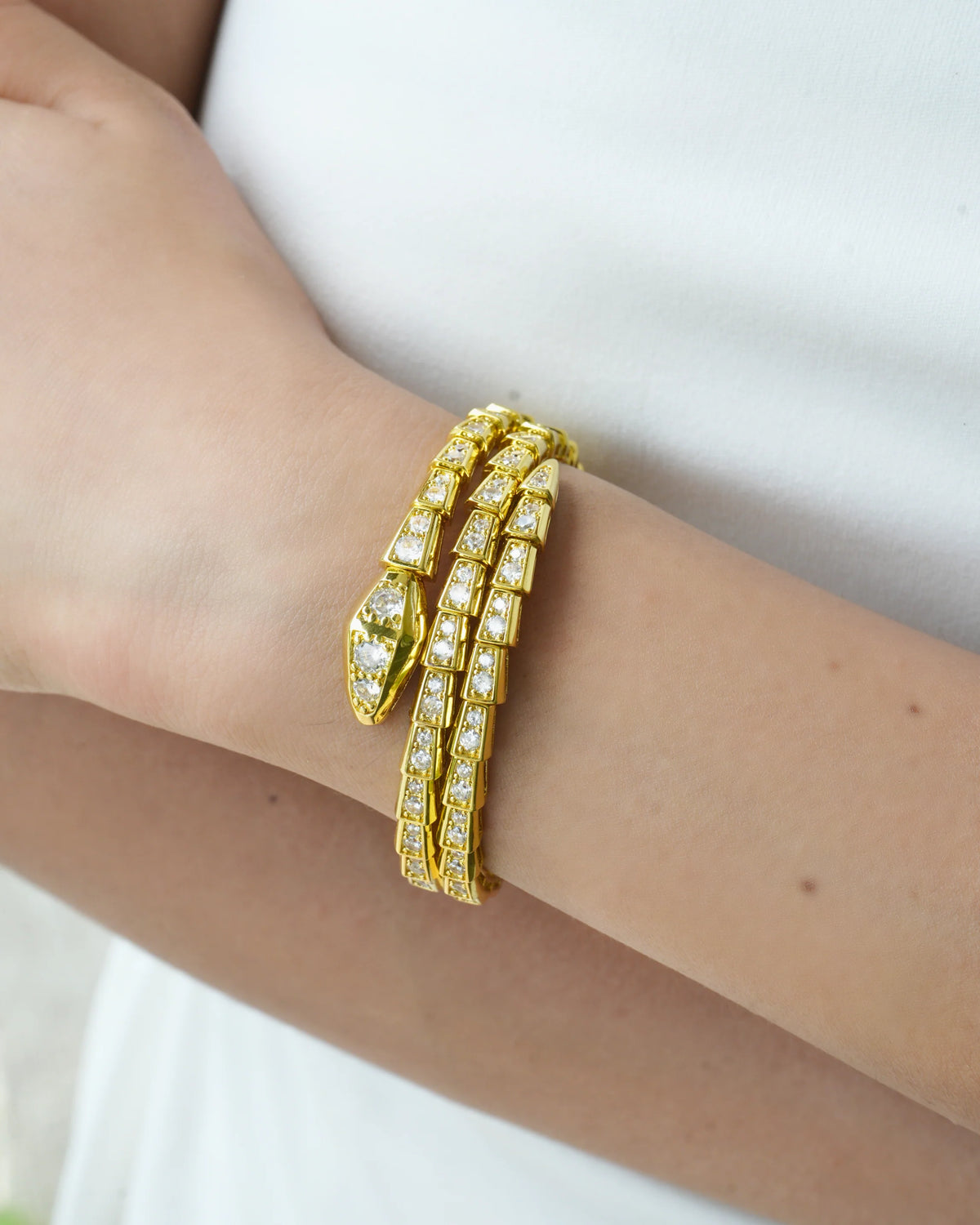 Aurelia Serpenti Snake Design Bracelet - Elegant Gold Jewelry